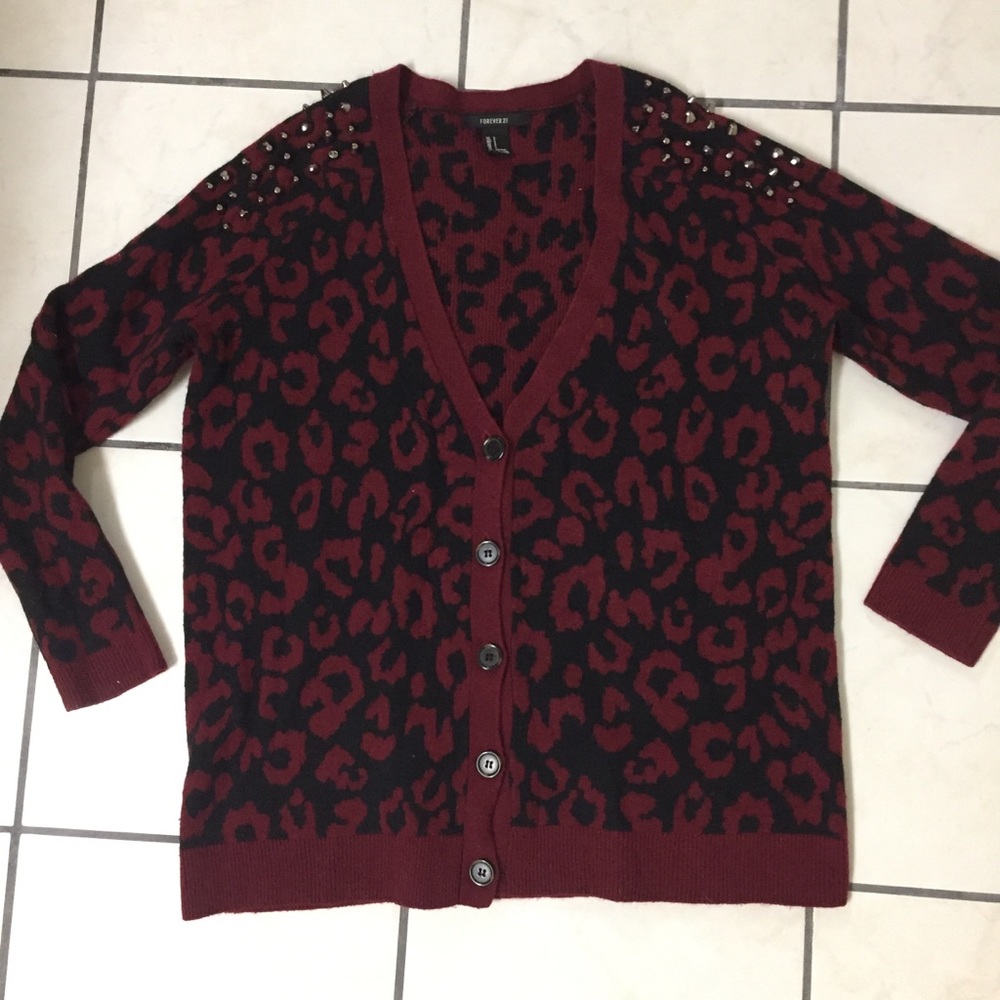 🚫 SOLD F21 Women Oversize Cardigan Maroon Sz S